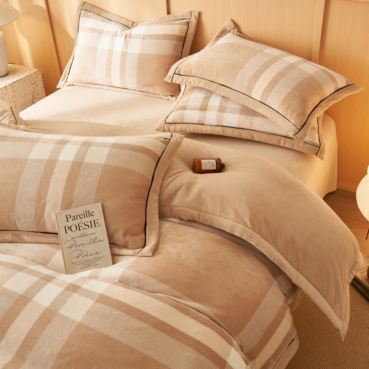 91家纺网 家纺一手货源 找家纺 子由家居 2025新款牛奶绒无印风可拆洗冬被被子被芯 大咖格