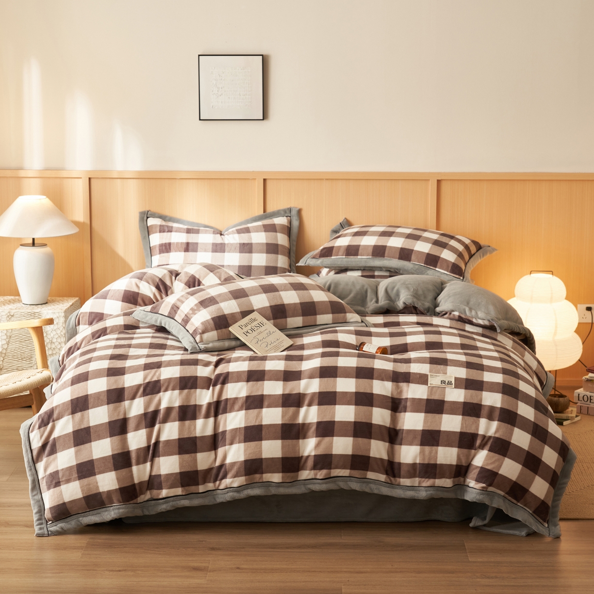 91家纺网 家纺一手货源 找家纺 子由家居 2025新款牛奶绒无印风可拆洗冬被被子被芯 大灰格