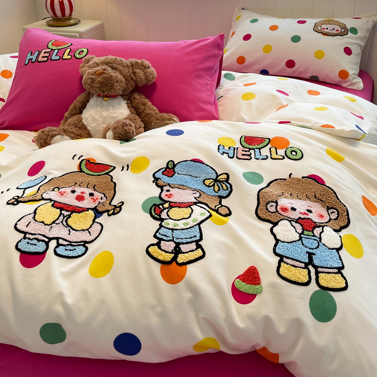 91家纺网 家纺一手货源 找家纺 （总）蓝邻家纺 2025新款全棉磨毛卡通刺绣款四件套--毛巾绣系列