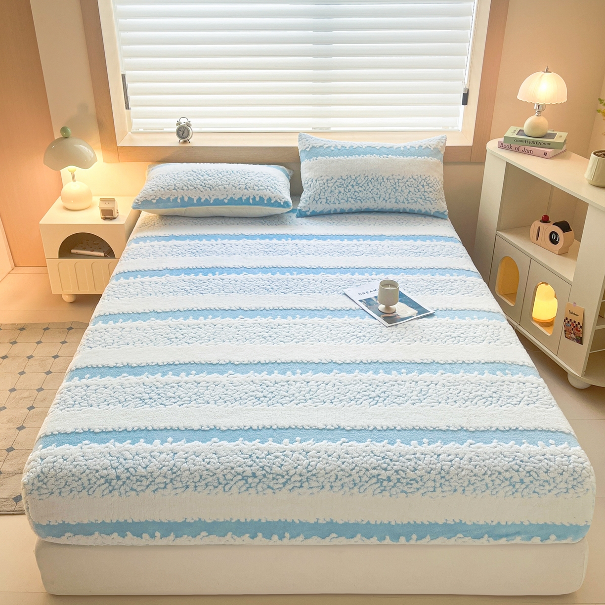 91家纺网 家纺一手货源 找家纺 （总）卡伦家纺 2025新款阳离子提花牛奶绒床笠-暖阳系列