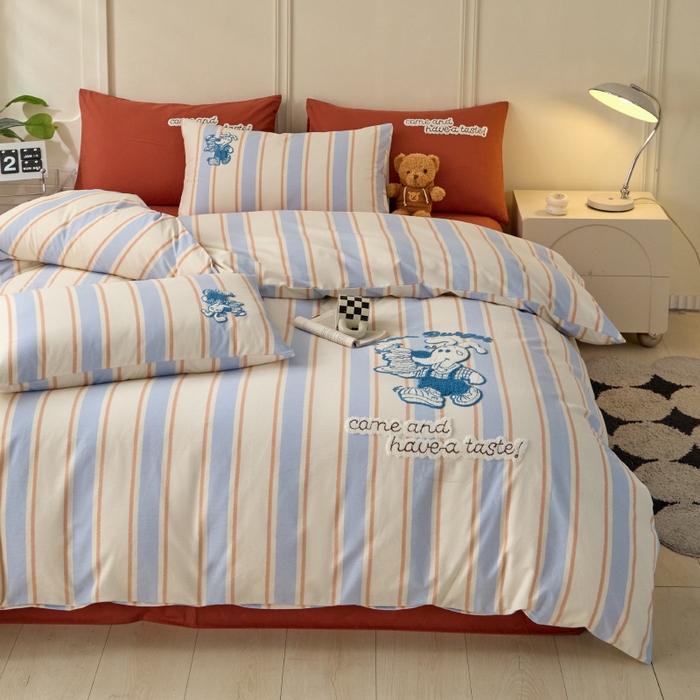 91家纺网 家纺一手货源 找家纺 蓝邻家纺 2025新款全棉磨毛卡通刺绣款四件套--毛巾绣系列 汉堡先生