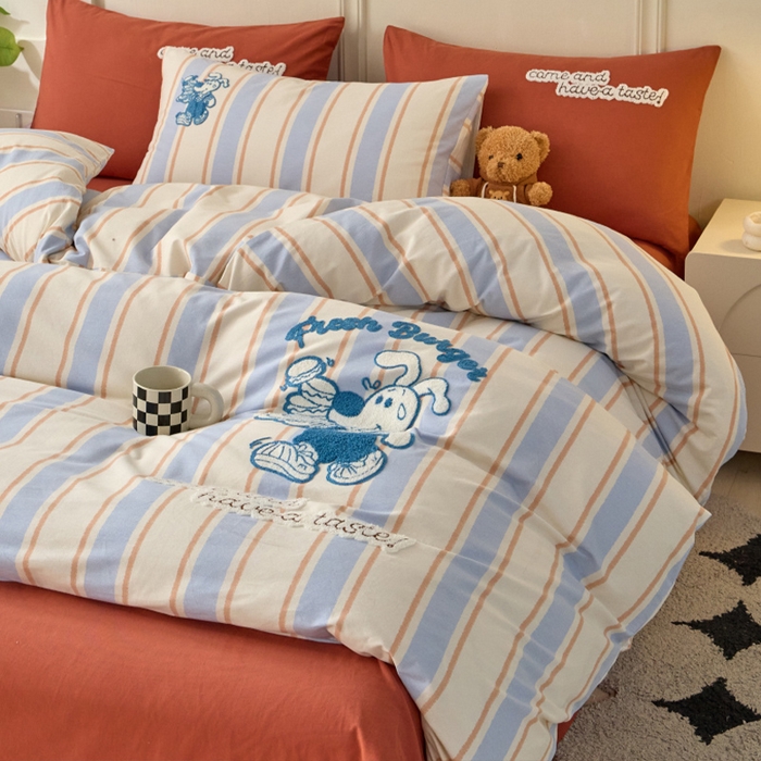 91家纺网 家纺一手货源 找家纺 蓝邻家纺 2025新款全棉磨毛卡通刺绣款四件套--毛巾绣系列 汉堡先生