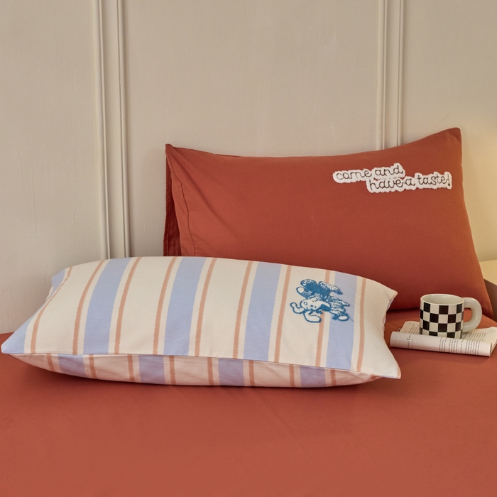 91家纺网 家纺一手货源 找家纺 蓝邻家纺 2025新款全棉磨毛卡通刺绣款四件套--毛巾绣系列 汉堡先生