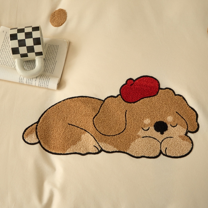 91家纺网 家纺一手货源 找家纺 蓝邻家纺 2025新款全棉磨毛卡通刺绣款四件套--毛巾绣系列 瑞瑞-米咖