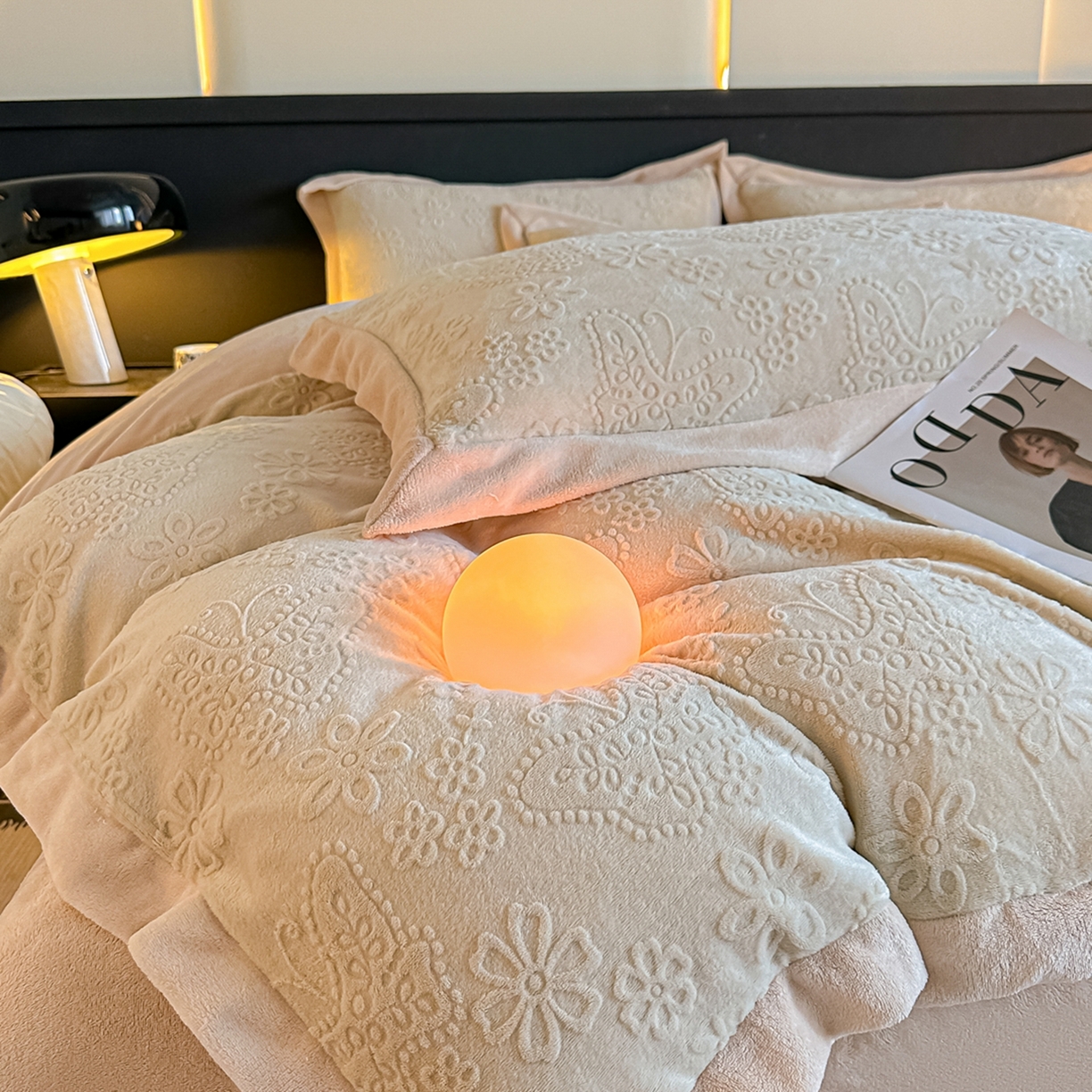 91家纺网 家纺一手货源 找家纺  （总）亿梵家居  2025秋冬新款-拼角款A类全消光牛奶绒立体5D雕花绒四件套