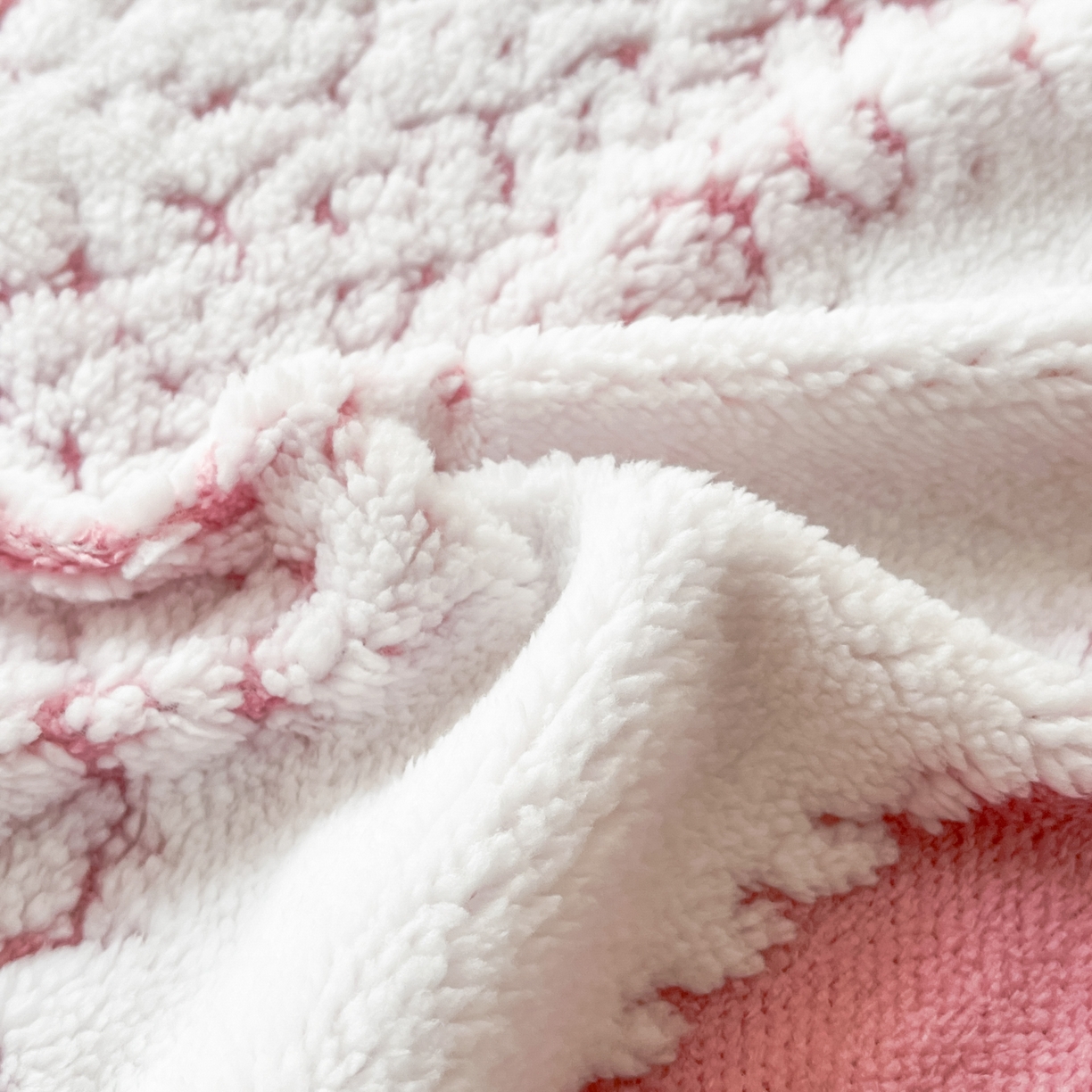 91家纺网 家纺一手货源 找家纺 卡伦家纺 2025新款阳离子提花牛奶绒床笠-暖阳系列 暖阳-粉