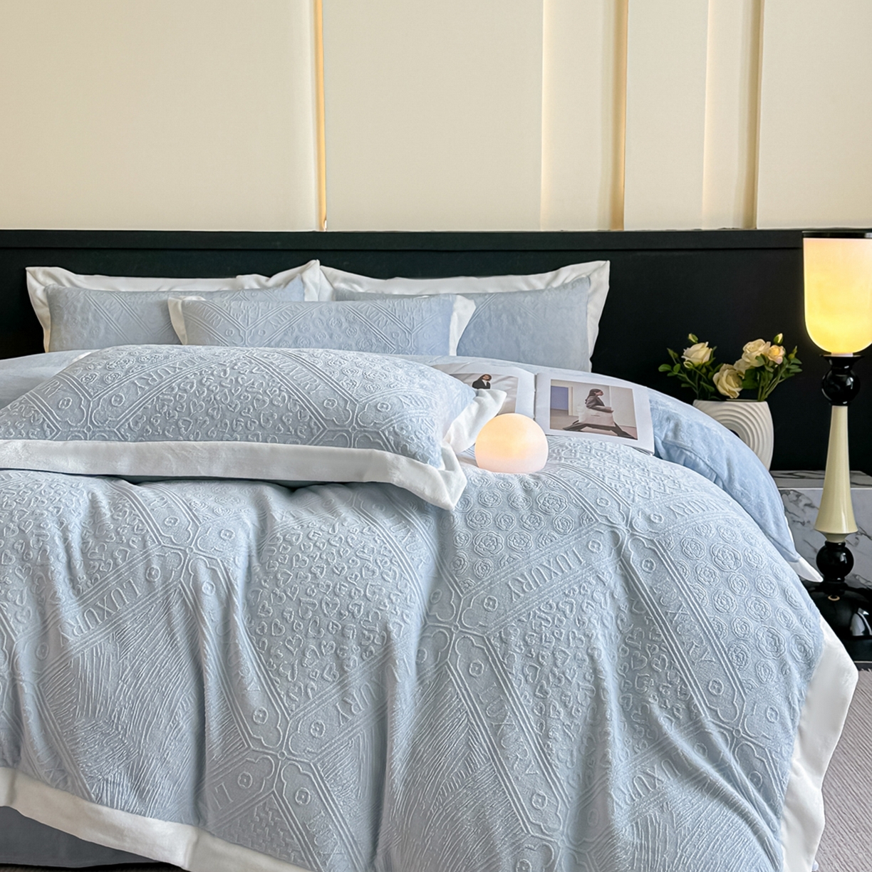 91家纺网 家纺一手货源 找家纺  （总）亿梵家居  2025秋冬新款-拼角款A类全消光牛奶绒立体5D雕花绒四件套