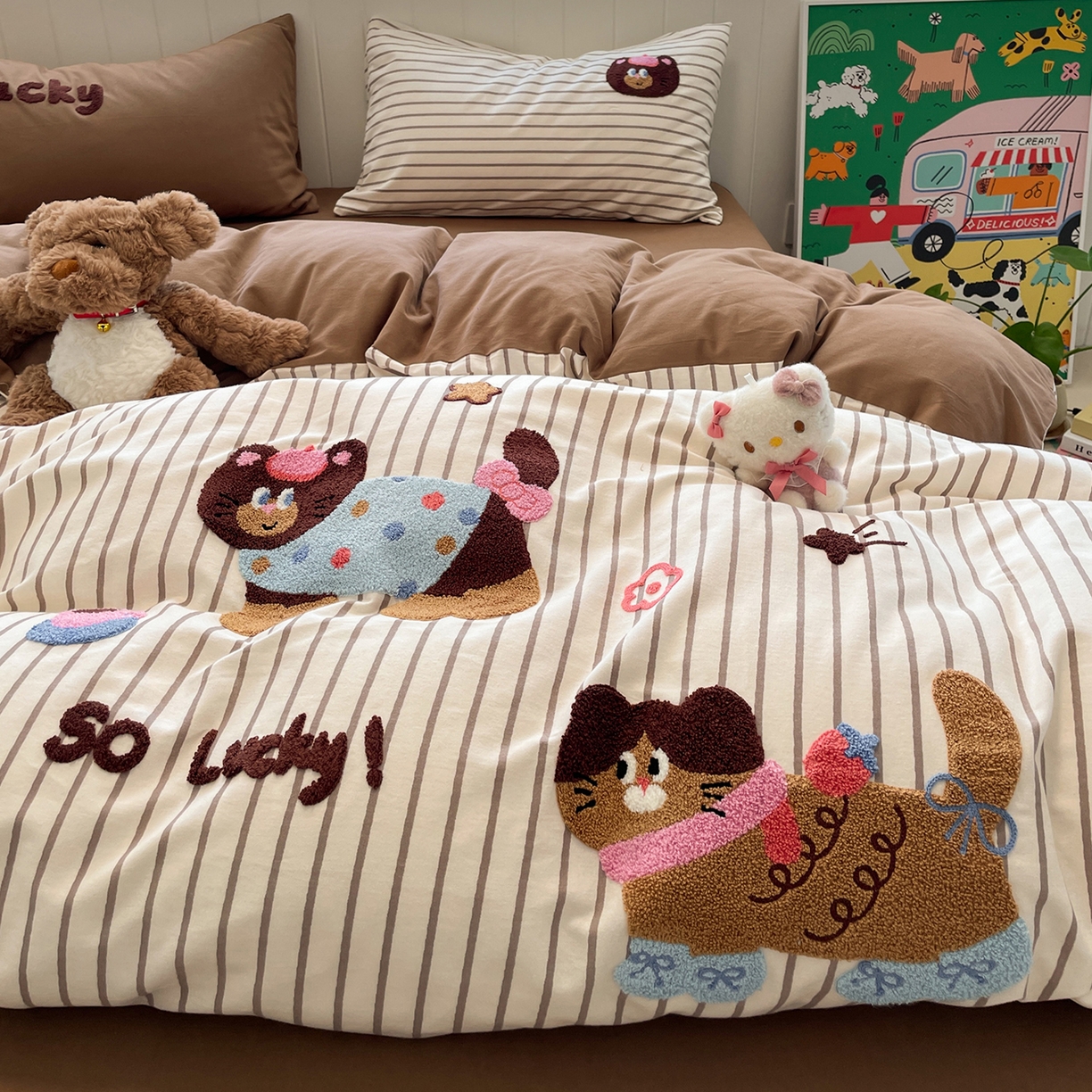 91家纺网 家纺一手货源 找家纺 蓝邻家纺 2025新款全棉磨毛卡通刺绣款四件套--毛巾绣系列 喵小布