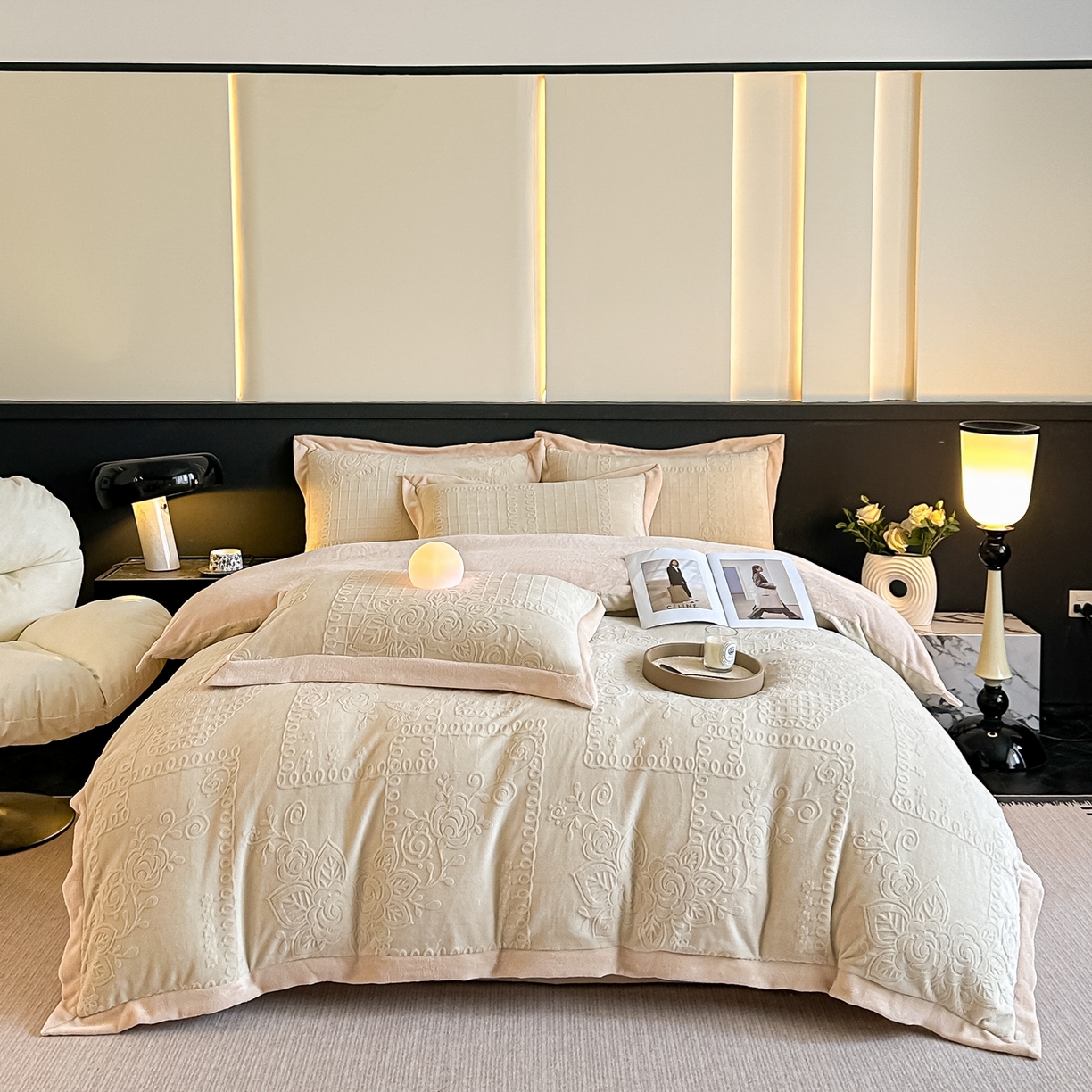 91家纺网 家纺一手货源 找家纺 亿梵家居  2025秋冬新款-拼角款A类全消光牛奶绒立体5D雕花绒四件套 奥罗拉-奶油白