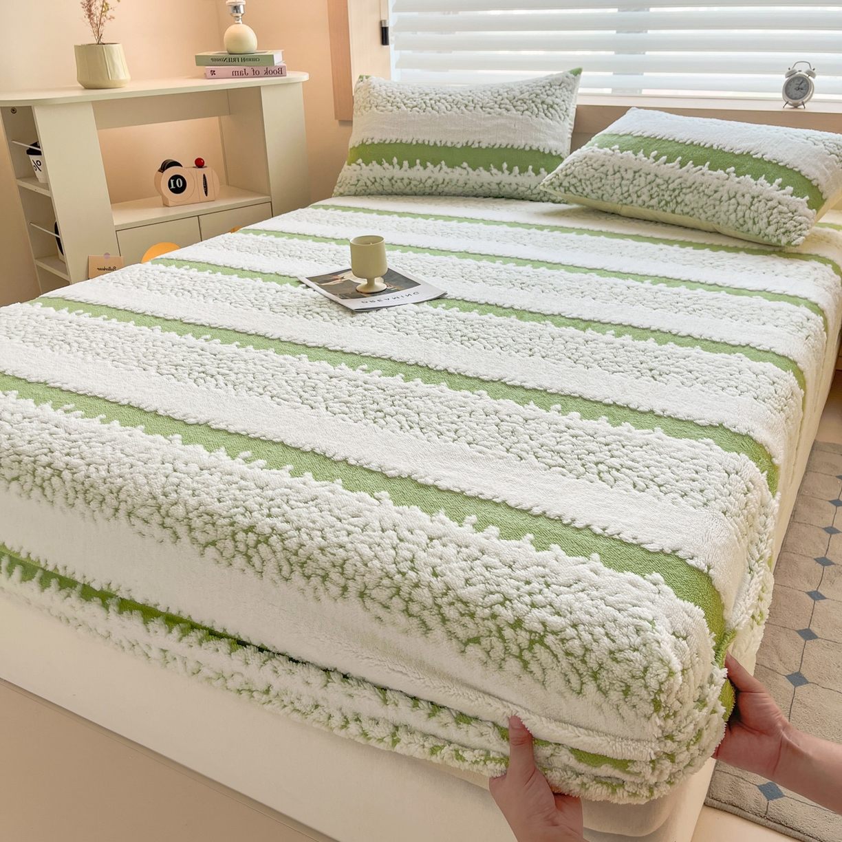 91家纺网 家纺一手货源 找家纺 卡伦家纺 2025新款阳离子提花牛奶绒床笠-暖阳系列 暖阳-绿