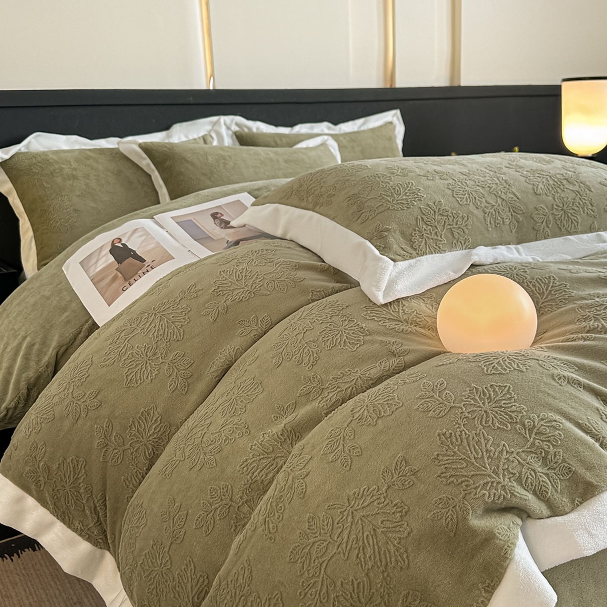 91家纺网 家纺一手货源 找家纺 亿梵家居  2025秋冬新款-拼角款A类全消光牛奶绒立体5D雕花绒四件套 布兰卡-柳茶绿
