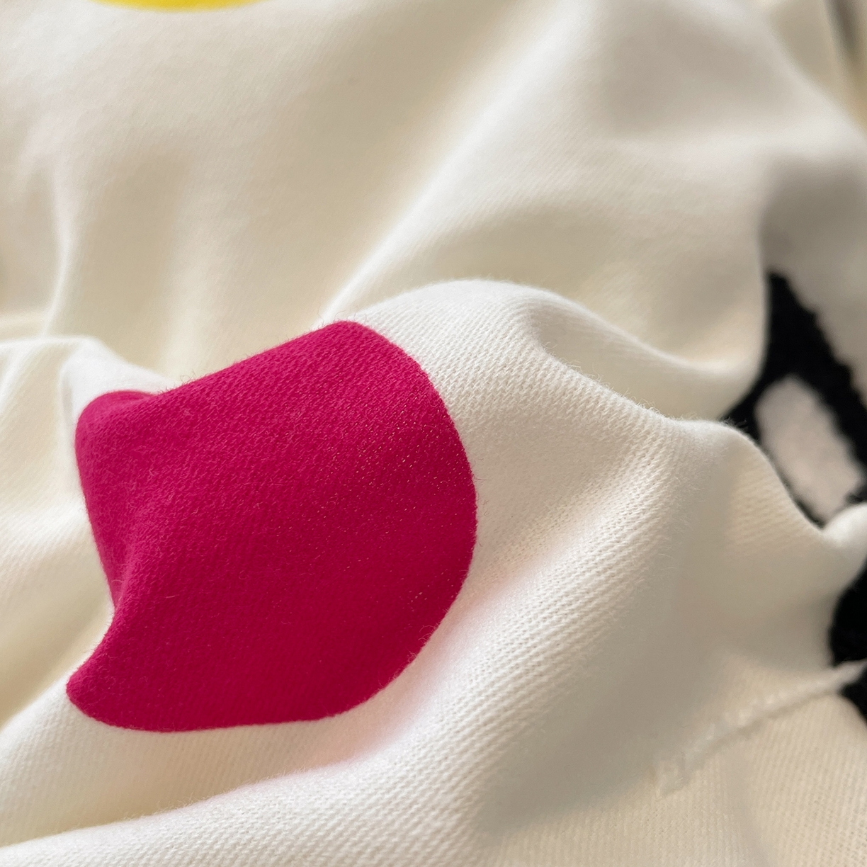 91家纺网 家纺一手货源 找家纺 蓝邻家纺 2025新款全棉磨毛卡通刺绣款四件套--毛巾绣系列 炫彩猫