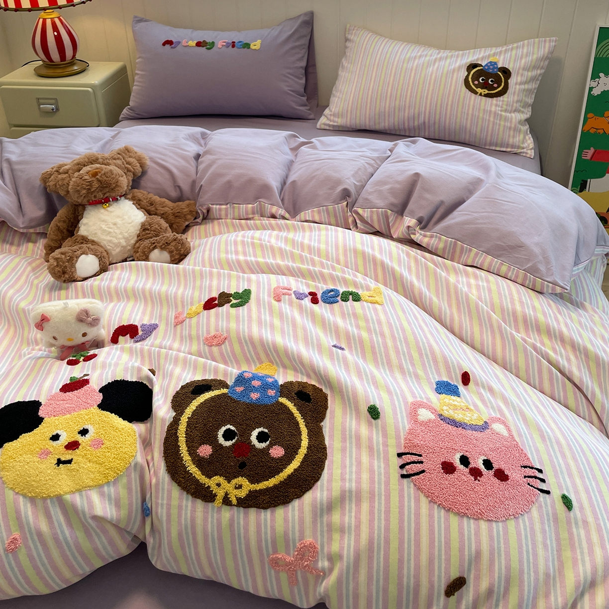 蓝邻家纺 2025新款全棉磨毛卡通刺绣款四件套--毛巾绣系列 樱桃好朋友