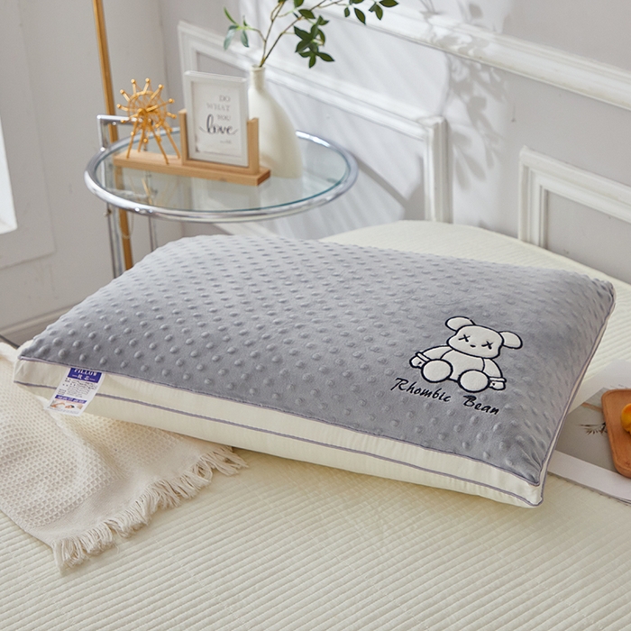 91家纺网 家纺一手货源 找家纺 （总）万聚凯枕芯 2025新款豆豆熊枕头枕芯