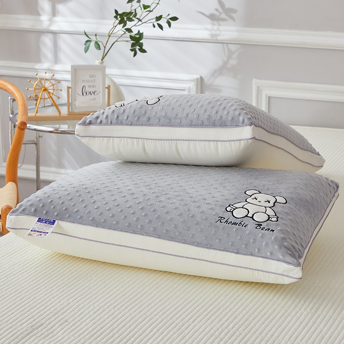 91家纺网 家纺一手货源 找家纺 （总）万聚凯枕芯 2025新款豆豆熊枕头枕芯