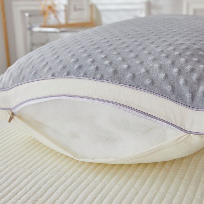 91家纺网 家纺一手货源 找家纺 万聚凯枕芯 2025新款豆豆熊枕头枕芯 熊熊-浅灰