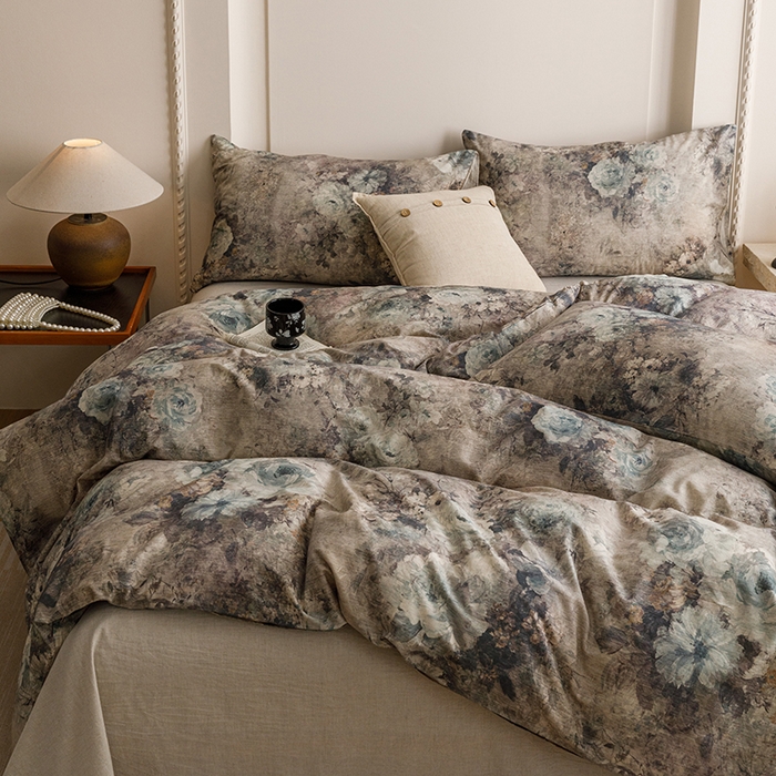 91家纺网 家纺一手货源 找家纺 爱思佳 2025新款棉麻数码印花四件套 复古花语-兰