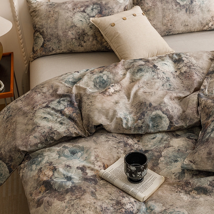 91家纺网 家纺一手货源 找家纺 爱思佳 2025新款棉麻数码印花四件套 复古花语-兰