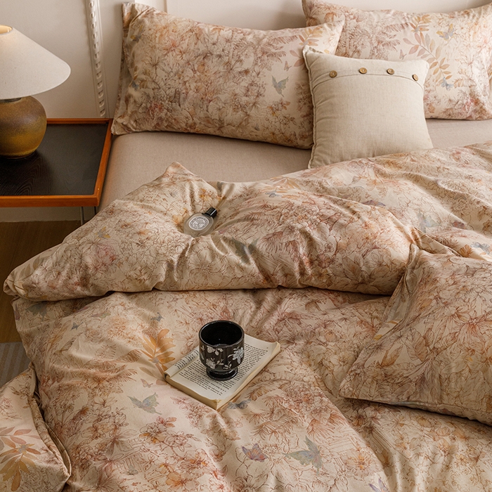 91家纺网 家纺一手货源 找家纺 爱思佳 2025新款棉麻数码印花四件套 花蝶-咖