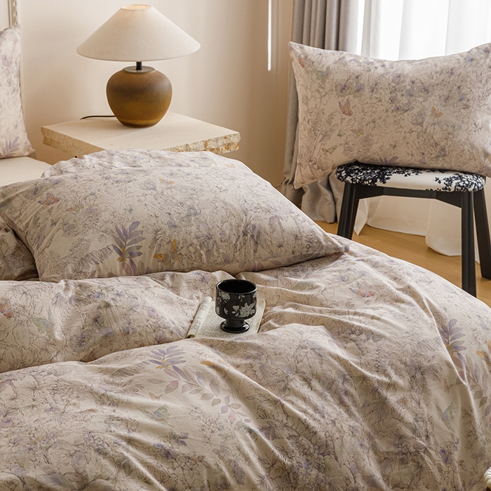 91家纺网 家纺一手货源 找家纺 爱思佳 2025新款棉麻数码印花四件套 花蝶-紫