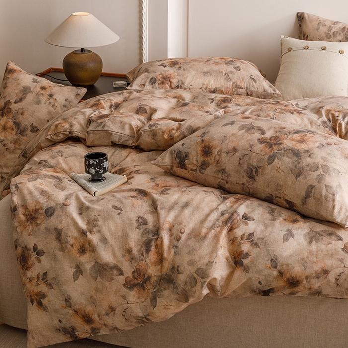 91家纺网 家纺一手货源 找家纺 爱思佳 2025新款棉麻数码印花四件套 花间墨韵-咖