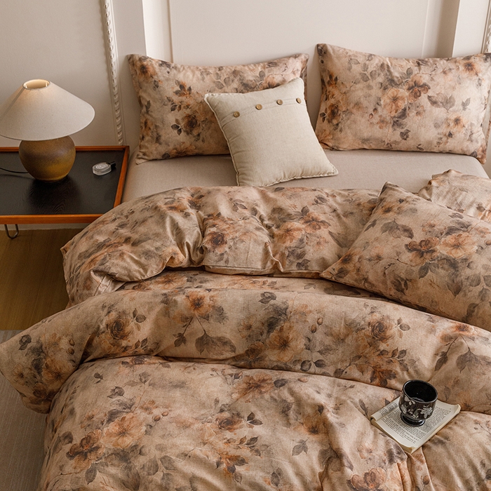 91家纺网 家纺一手货源 找家纺 爱思佳 2025新款棉麻数码印花四件套 花间墨韵-咖