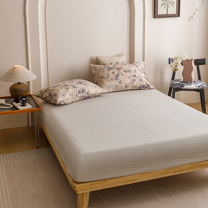 91家纺网 家纺一手货源 找家纺 爱思佳 2025新款棉麻数码印花四件套 花间墨韵-兰