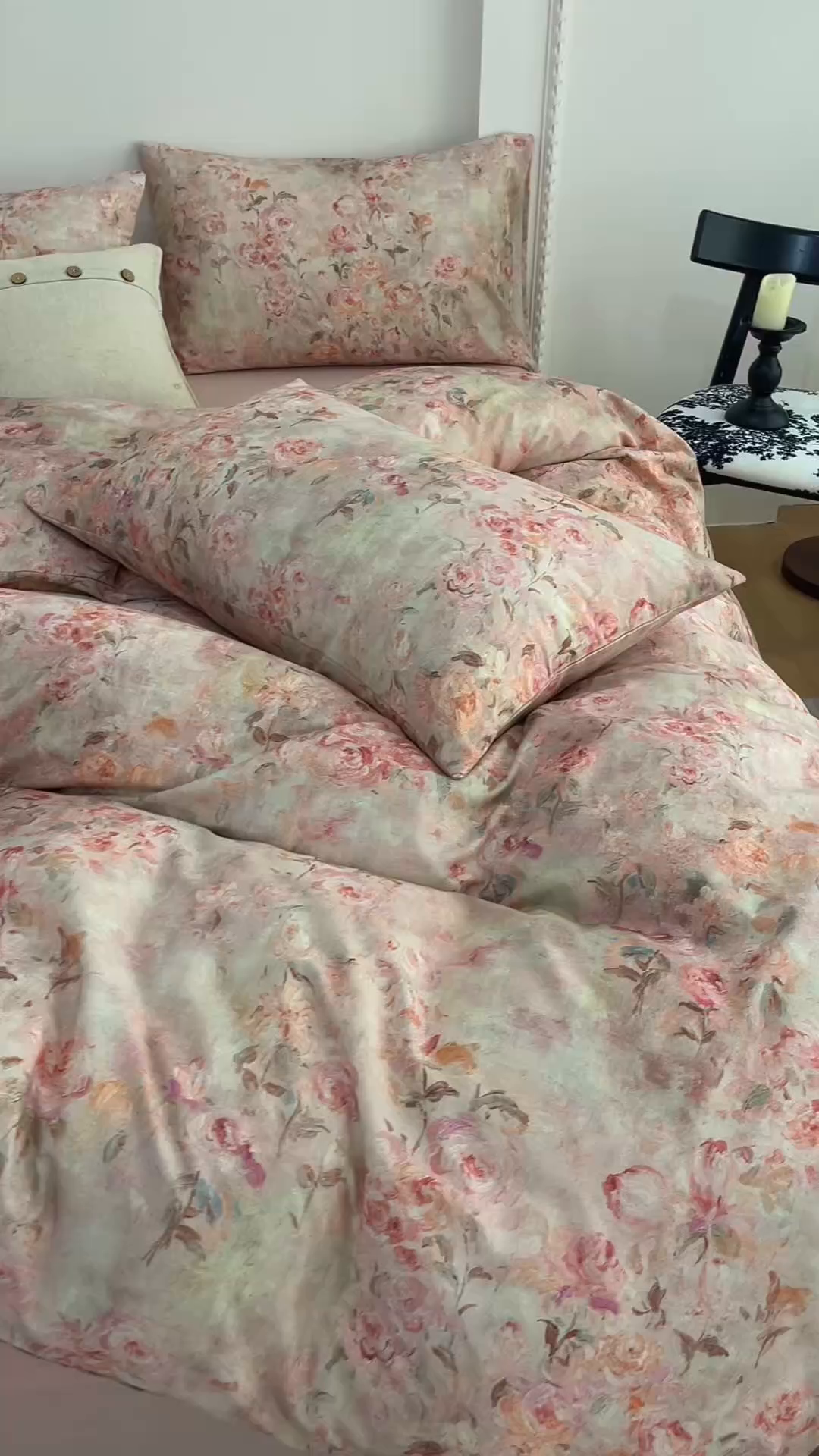 91家纺网 家纺一手货源 找家纺 爱思佳 2025新款棉麻数码印花四件套 花影柔