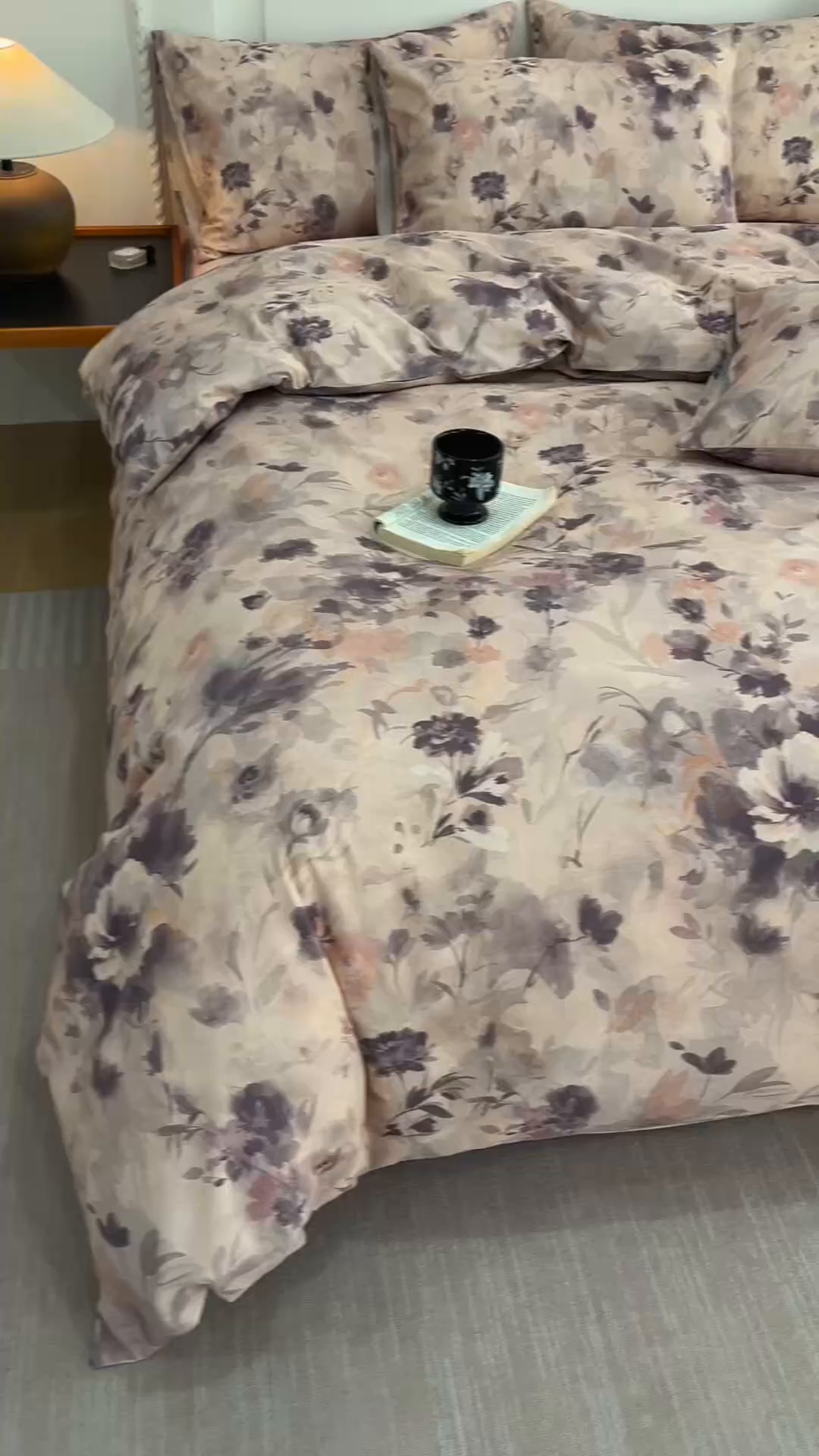 91家纺网 家纺一手货源 找家纺 爱思佳 2025新款棉麻数码印花四件套 暮雅花