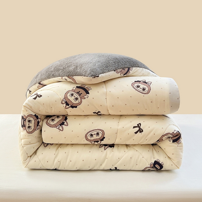 91家纺网 家纺一手货源 找家纺 VIP被业 2025新款羊羔绒印花冬被保暖被芯直播爆款纤维被子被芯 拉布布