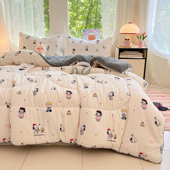 91家纺网 家纺一手货源 找家纺 VIP被业 2025新款羊羔绒印花冬被保暖被芯直播爆款纤维被子被芯 史努比