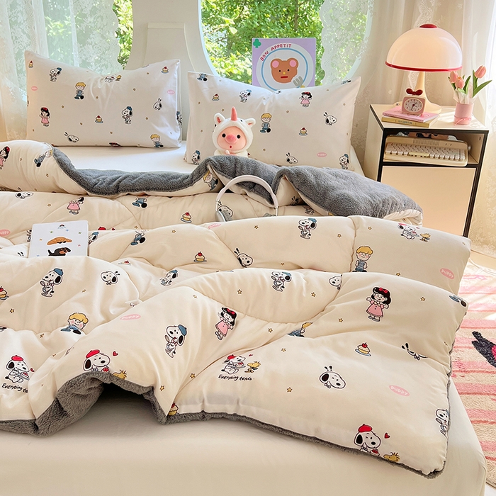 91家纺网 家纺一手货源 找家纺 VIP被业 2025新款羊羔绒印花冬被保暖被芯直播爆款纤维被子被芯 史努比