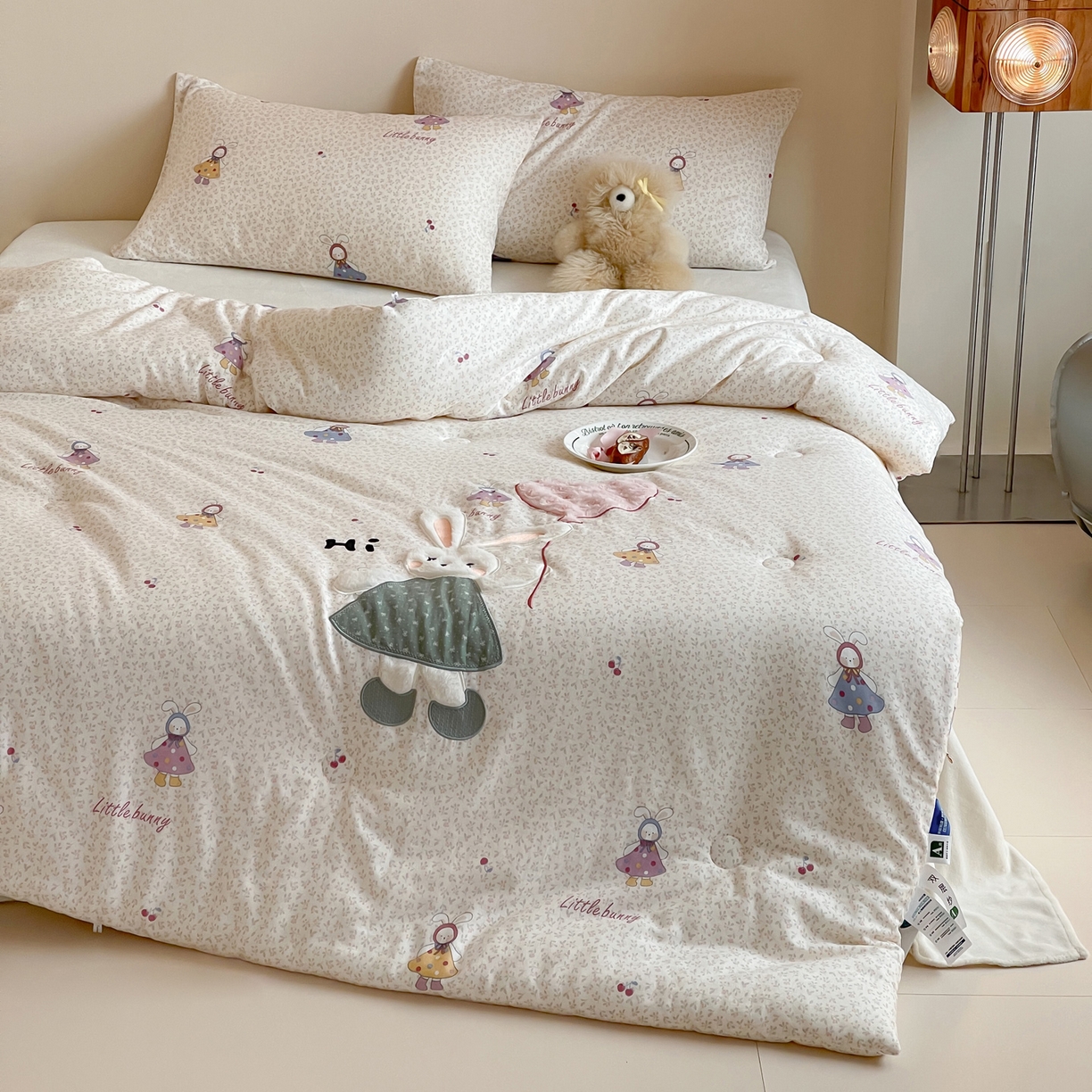 91家纺网 家纺一手货源 找家纺 （总）一加一 2025新款全棉双层纱贴布绣抗菌大豆被子被芯