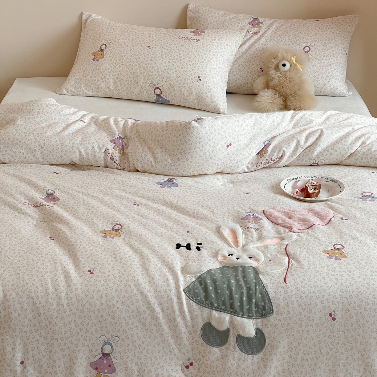 91家纺网 家纺一手货源 找家纺 （总）一加一 2025新款全棉双层纱贴布绣抗菌大豆被子被芯