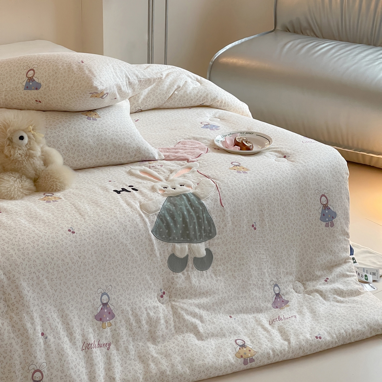 91家纺网 家纺一手货源 找家纺 （总）一加一 2025新款全棉双层纱贴布绣抗菌大豆被子被芯