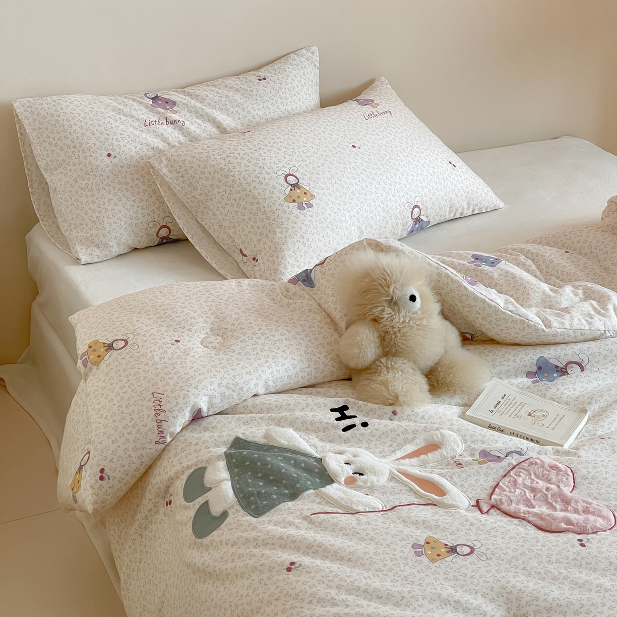 91家纺网 家纺一手货源 找家纺 一加一 2025新款全棉双层纱贴布绣抗菌大豆被子被芯 邦尼兔