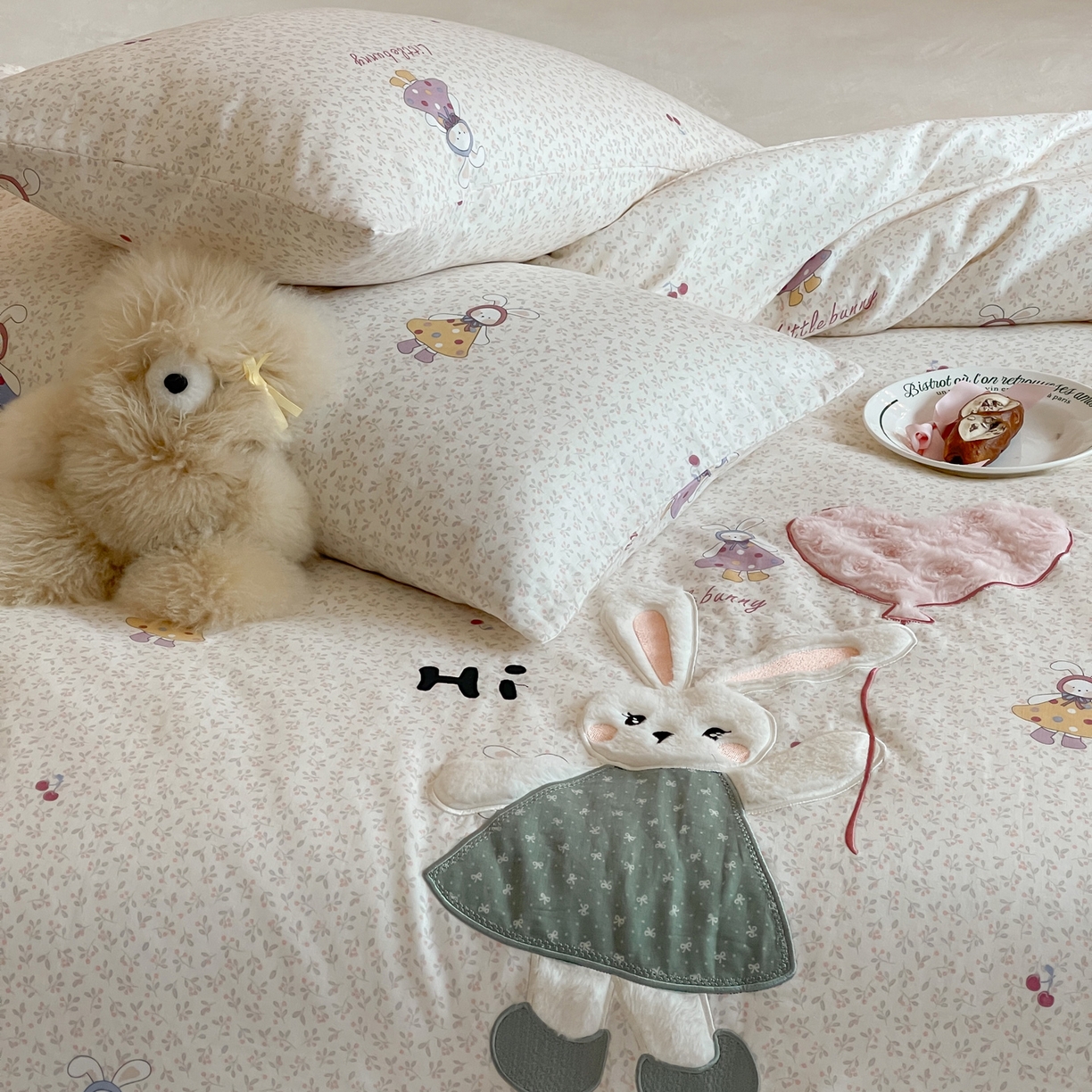 91家纺网 家纺一手货源 找家纺 一加一 2025新款全棉双层纱贴布绣抗菌大豆被子被芯 邦尼兔