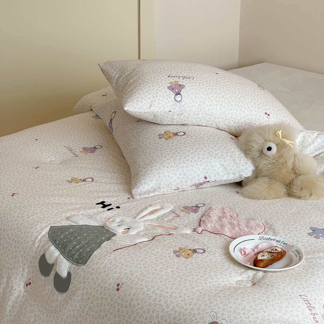 91家纺网 家纺一手货源 找家纺 （总）一加一 2025新款全棉双层纱贴布绣抗菌大豆被子被芯