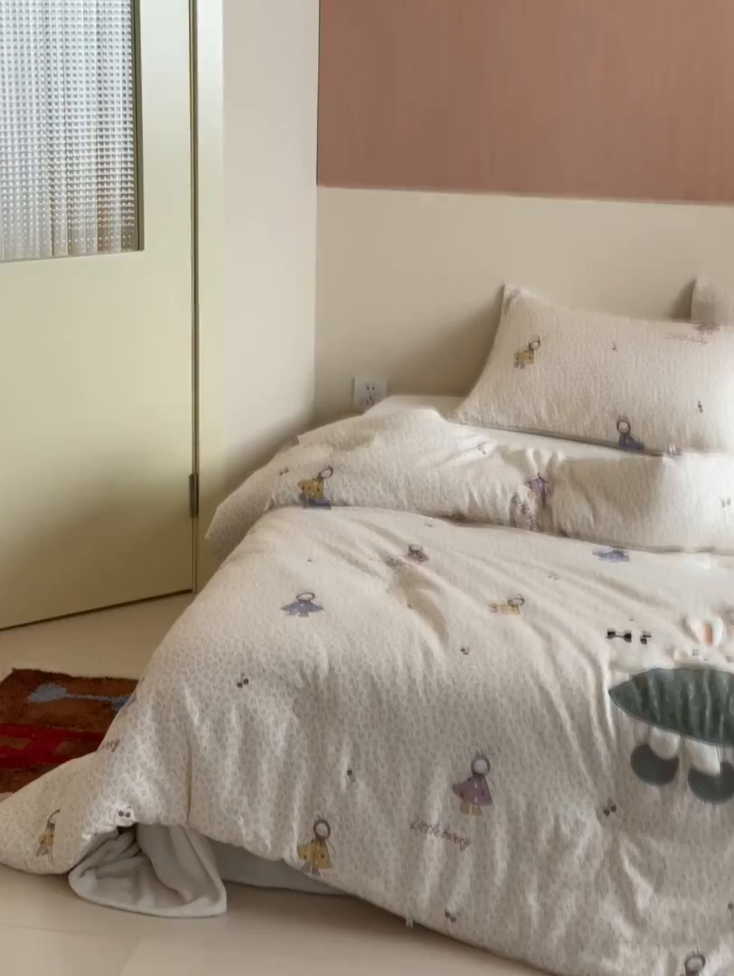 91家纺网 家纺一手货源 找家纺 （总）一加一 2025新款全棉双层纱贴布绣抗菌大豆被子被芯