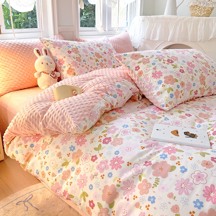 91家纺网 家纺一手货源 找家纺 （总）丫丫家纺 2025学生季全棉高克重豆豆绒三四件套加厚保暖婴儿绒牛奶绒单被套单人双人被套加大号棉加绒三四件套 