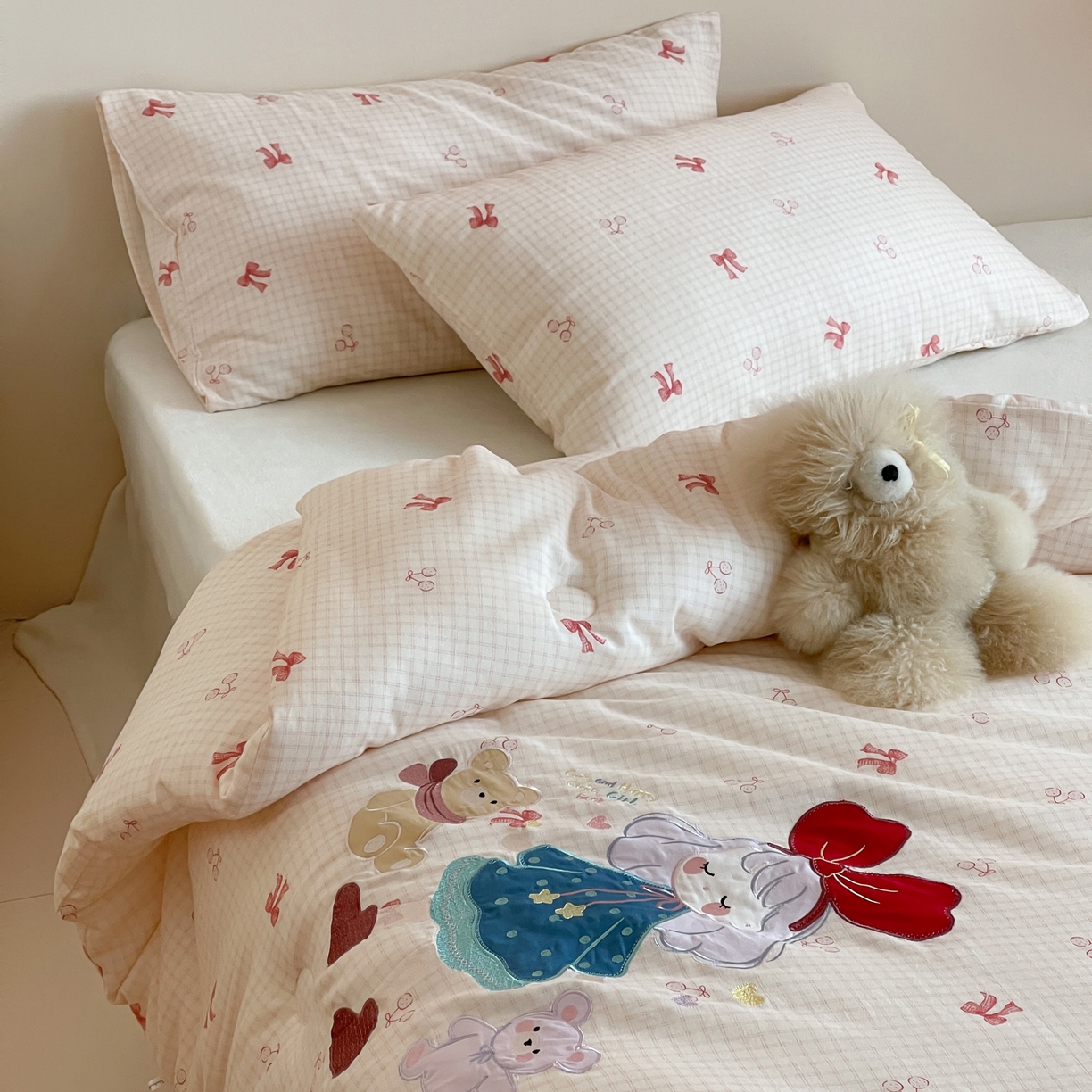 91家纺网 家纺一手货源 找家纺 一加一 2025新款全棉双层纱贴布绣抗菌大豆被子被芯 童梦守护