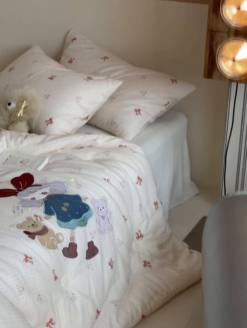 91家纺网 家纺一手货源 找家纺 一加一 2025新款全棉双层纱贴布绣抗菌大豆被子被芯 童梦守护