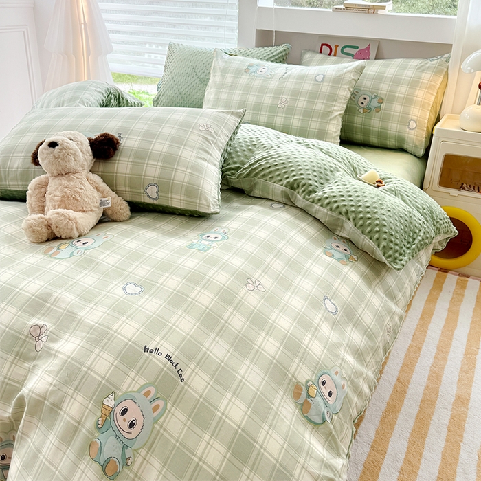 91家纺网 家纺一手货源 找家纺 丫丫家纺 2025学生季全棉高克重豆豆绒三四件套加厚保暖婴儿绒牛奶绒单被套单人双人被套加大号棉加绒三四件套  拉嘟嘟