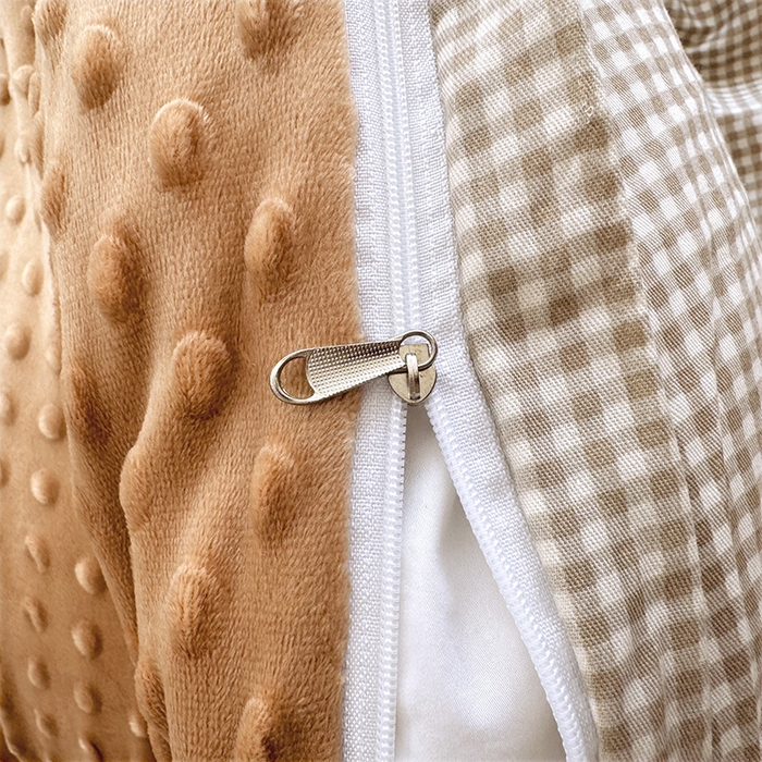 91家纺网 家纺一手货源 找家纺 丫丫家纺 2025学生季全棉高克重豆豆绒三四件套加厚保暖婴儿绒牛奶绒单被套单人双人被套加大号棉加绒三四件套  追梦腊肠