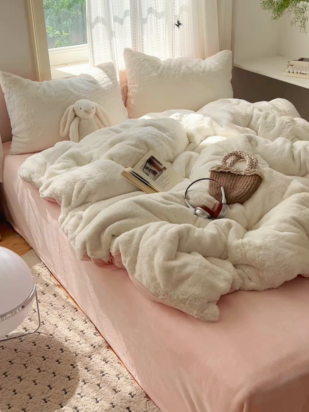 91家纺网 家纺一手货源 找家纺 （总）金爱家 2025新款全消光牛奶绒A类纯色獭兔毛绒立体四件套