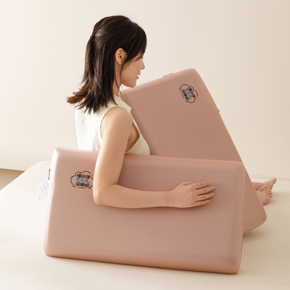 91家纺网 家纺一手货源 找家纺 （总）乐美家纺 2025新款可机洗慢回弹护颈记忆枕枕头枕芯