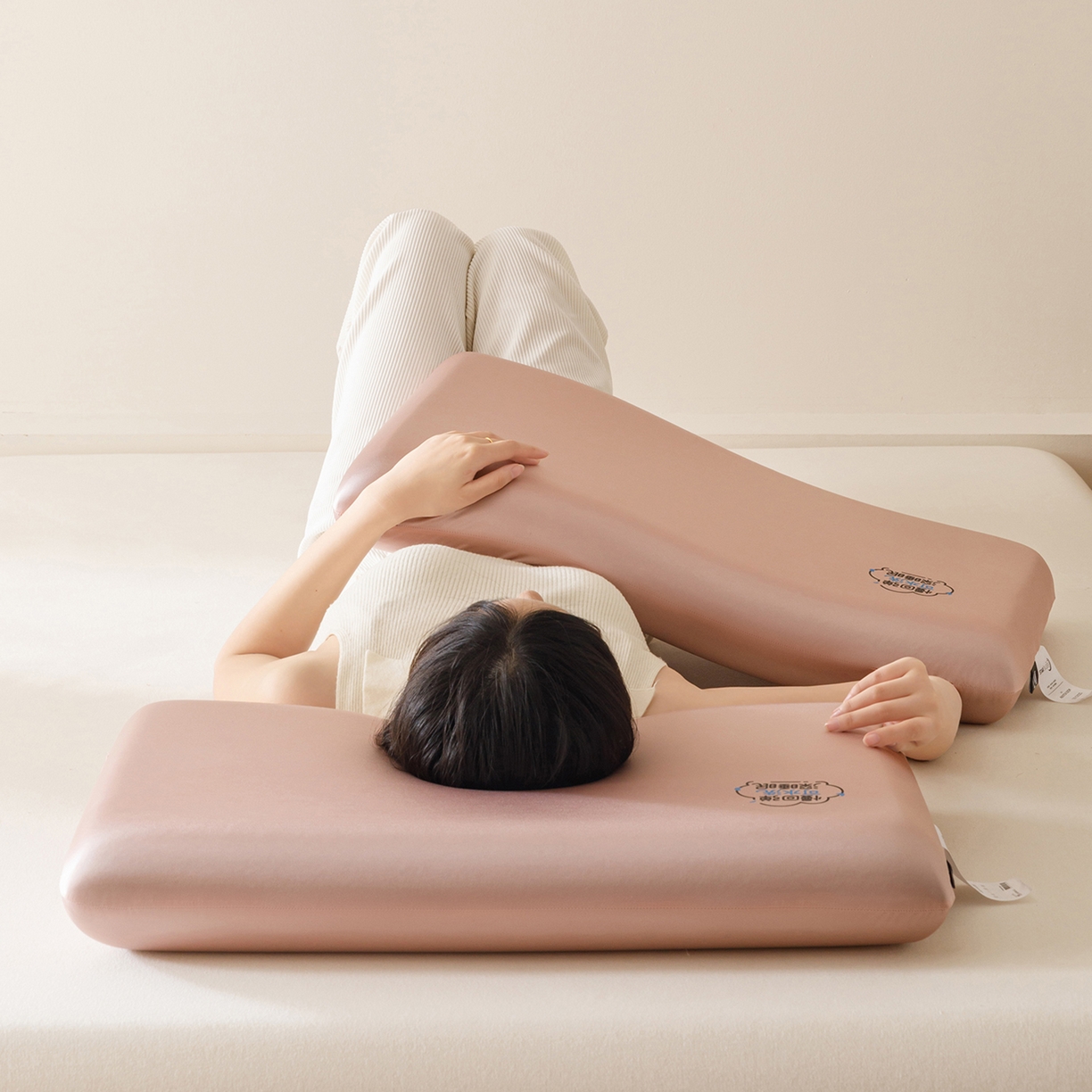 91家纺网 家纺一手货源 找家纺 （总）乐美家纺 2025新款可机洗慢回弹护颈记忆枕枕头枕芯