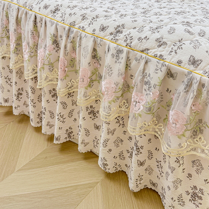 91家纺网 家纺一手货源 找家纺 艾裙海 2025秋冬新款木棉皱皱双层纱夹棉床裙系列四件套 素碟吟