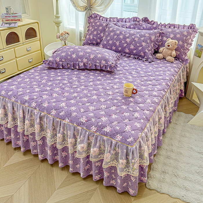 91家纺网 家纺一手货源 找家纺 艾裙海 2025秋冬新款木棉皱皱双层纱夹棉床裙系列四件套 紫藤花语