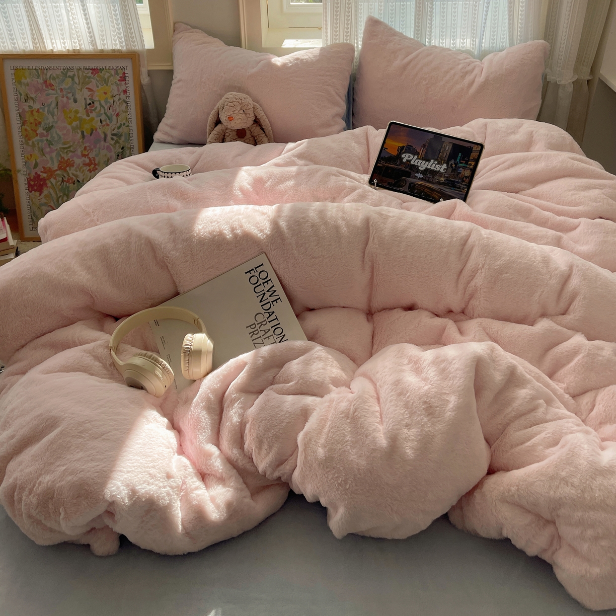 91家纺网 家纺一手货源 找家纺 金爱家 2025新款全消光牛奶绒A类纯色獭兔毛绒立体四件套 混搭-粉蓝